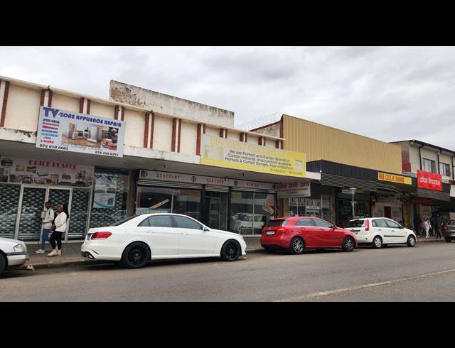 500M² RETAIL FOR SALE IN RUSTENBURG CENTRAL